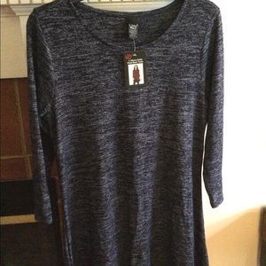Tunic Top     NWT length 27” front, 30” back, armpit to armpit 18”